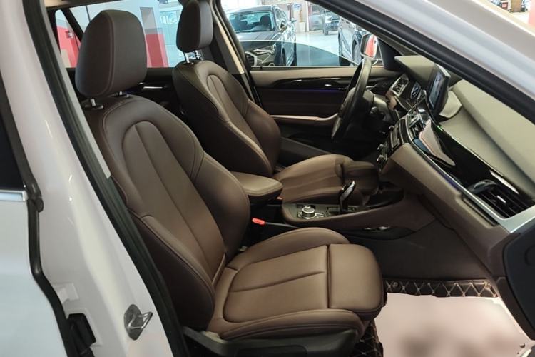 Used BMW X1 2022 sDrive25Li Leading Model Right Front Seat