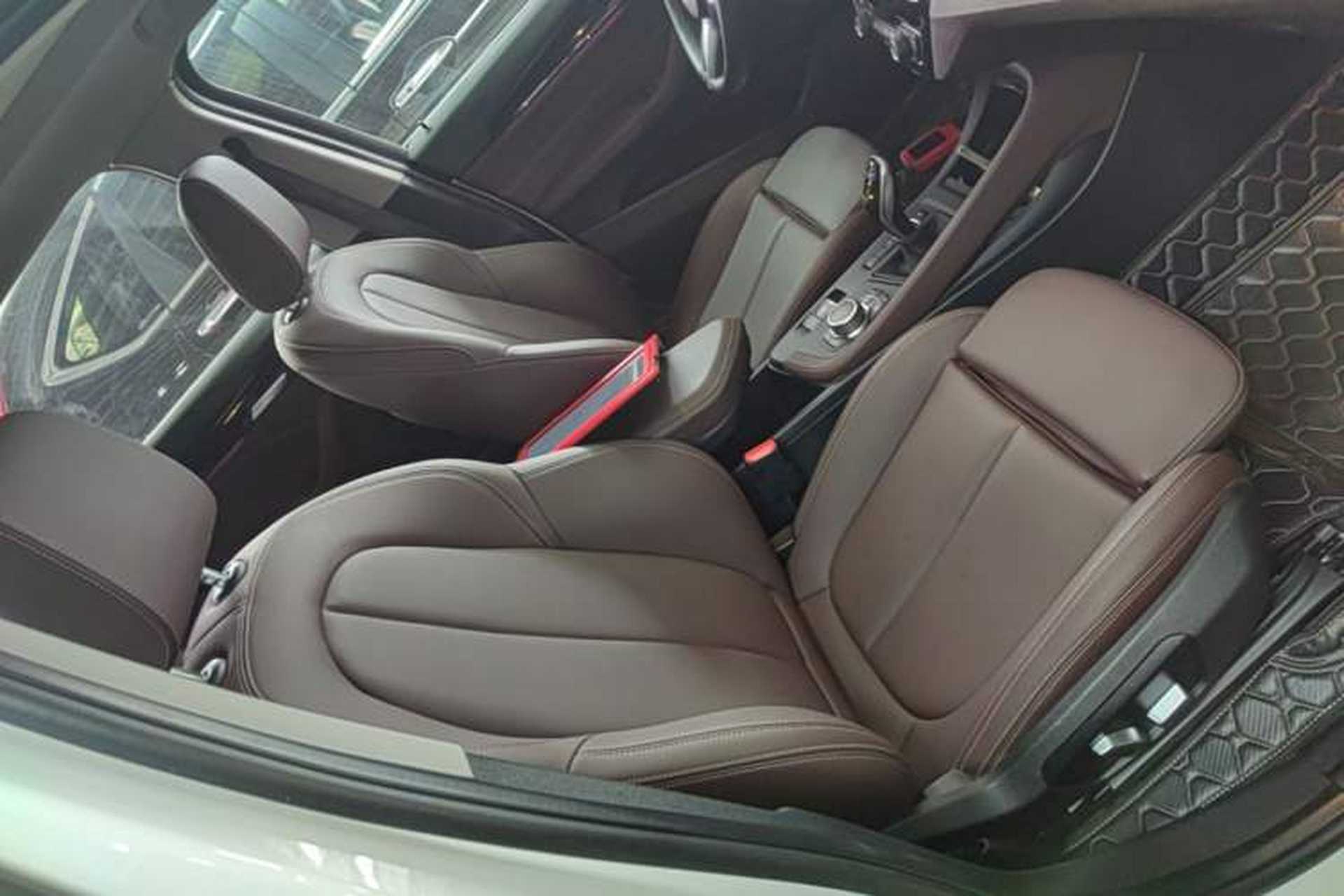 Used BMW X1 2022 sDrive25Li Leading Model Right Front Seat