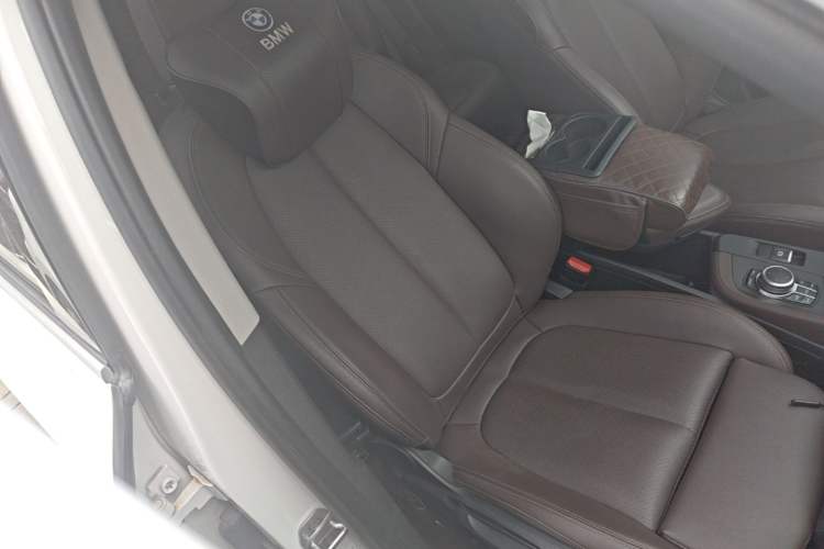 Used BMW X1 2022 sDrive20Li Fashion Model Right Front Seat