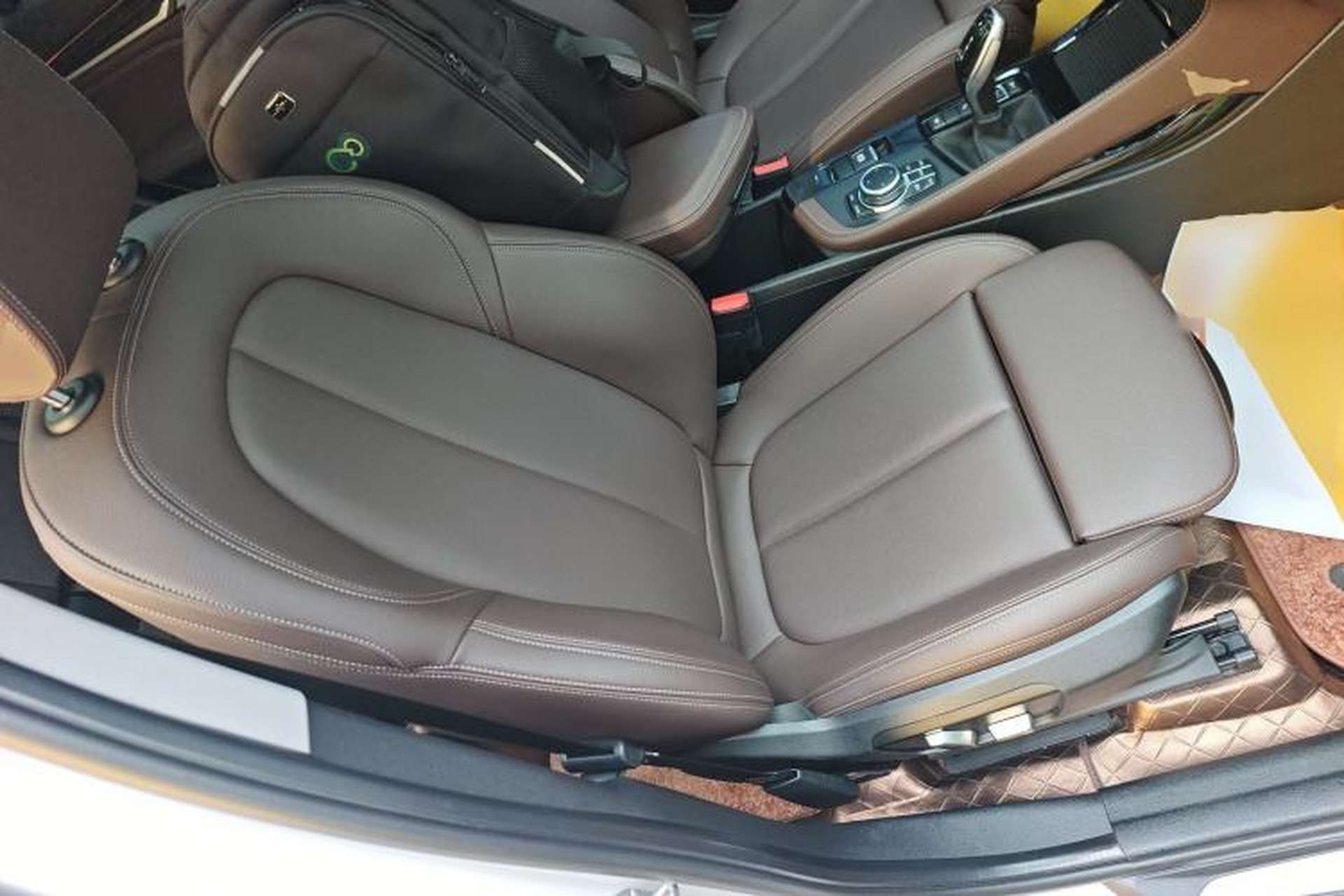 Used BMW X1 2022 Updated xDrive25Li Premium Edition Right Front Seat