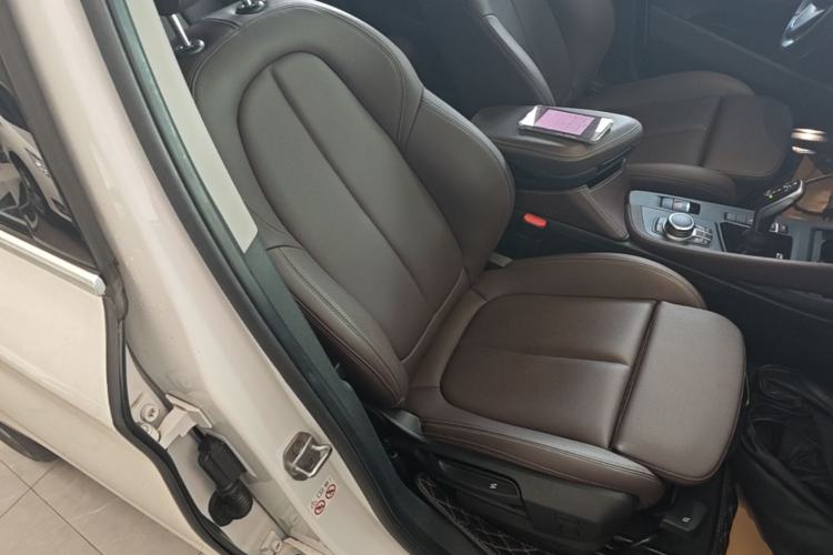 Used BMW X1 2022 sDrive20Li Fashion Model Right Front Seat