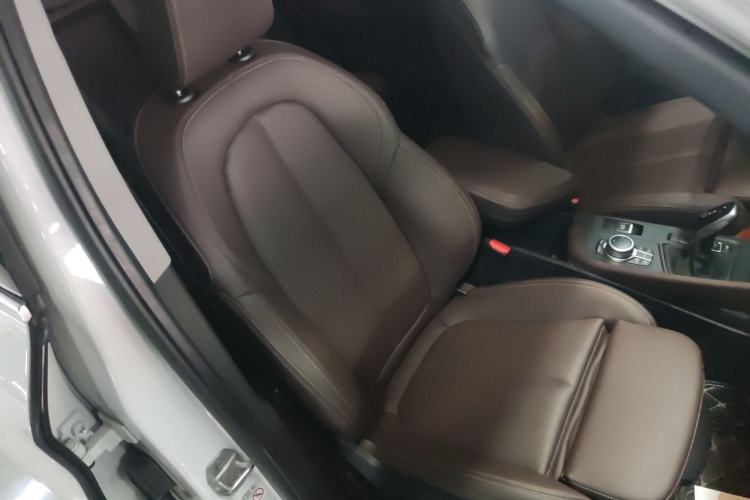 Used BMW X1 2022 sDrive25Li Leading Model Right Front Seat