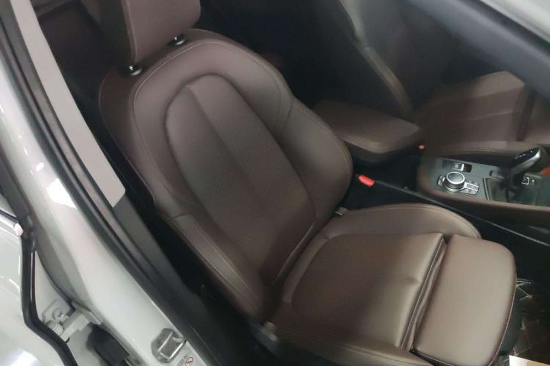 Used BMW X1 2022 sDrive25Li Leading Model Right Front Seat