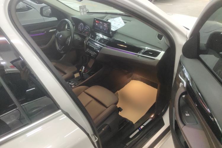 Used BMW X1 2022 sDrive20Li Fashion Model Right Front Seat