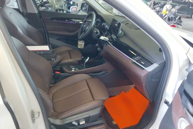 Used BMW X1 2022 sDrive25Li Leading Model Right Front Seat