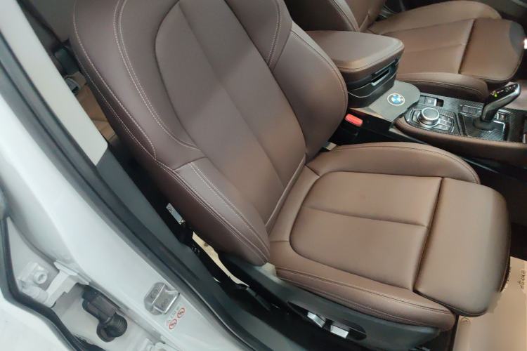 Used BMW X1 2022 sDrive25Li Leading Model Right Front Seat