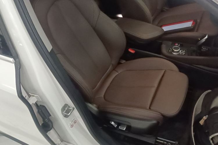 Used BMW X1 2022 sDrive25Li Leading Model Right Front Seat