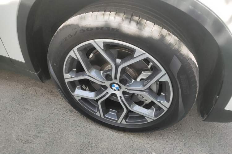 Used BMW X1 2022 sDrive25Li Leading Model Right Front Wheel Hub