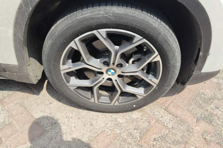 Used BMW X1 2022 sDrive25Li Leading Model Right Front Wheel Hub