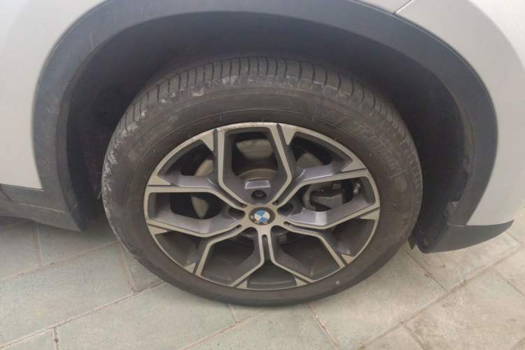 Used BMW X1 2022 sDrive25Li Leading Model Right Front Wheel Hub
