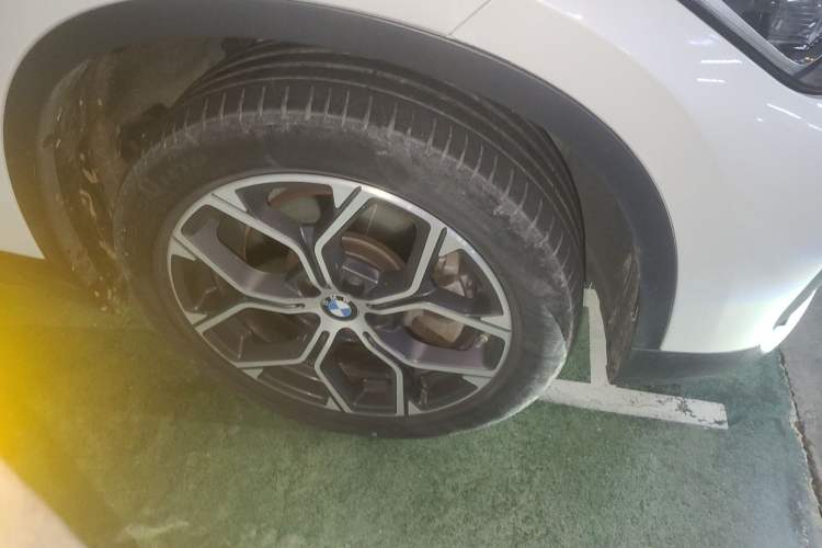 Used BMW X1 2022 sDrive25Li Leading Model Right Front Wheel Hub