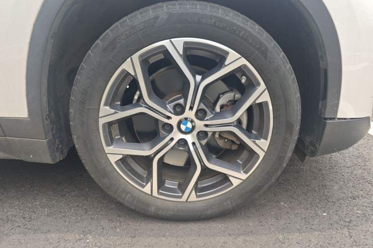Used BMW X1 2022 sDrive25Li Leading Model Right Front Wheel Hub