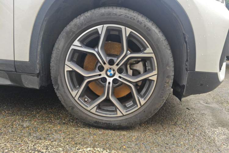 Used BMW X1 2022 sDrive25Li Leading Model Right Front Wheel Hub
