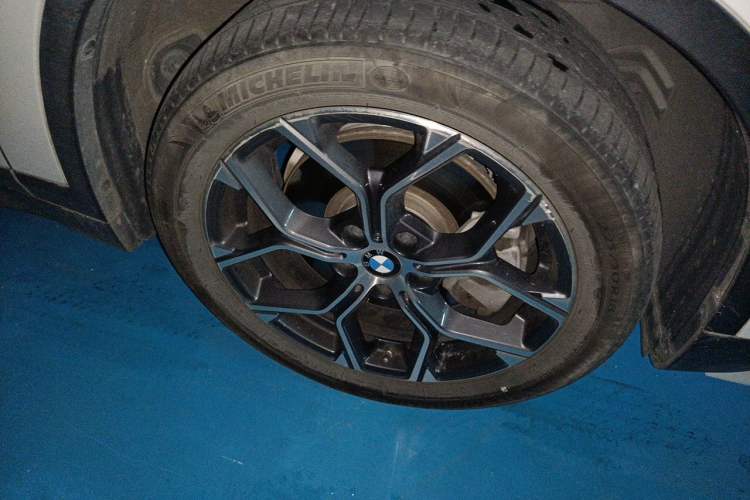 Used BMW X1 2022 sDrive25Li Leading Model Right Front Wheel Hub