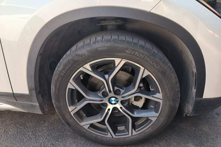 Used BMW X1 2022 sDrive20Li Luxury Model Right Front Wheel Hub