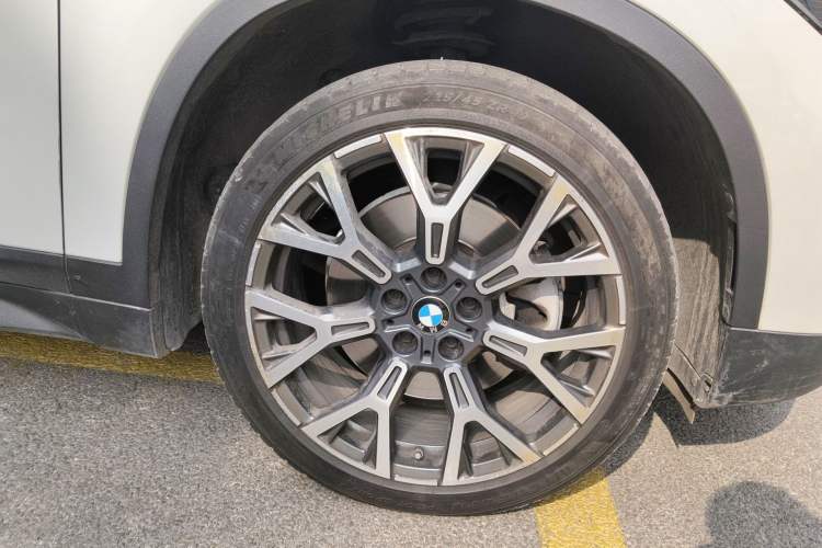 Used BMW X1 2022 sDrive25Li Leading Model Right Front Wheel Hub
