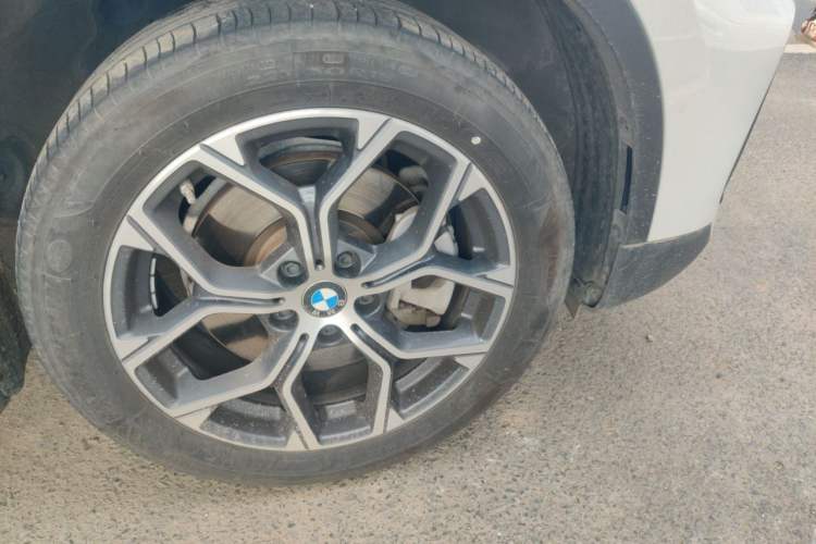Used BMW X1 2022 sDrive25Li Leading Model Right Front Wheel Hub