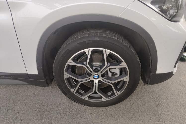 Used BMW X1 2022 sDrive25Li Leading Model Right Front Wheel Hub
