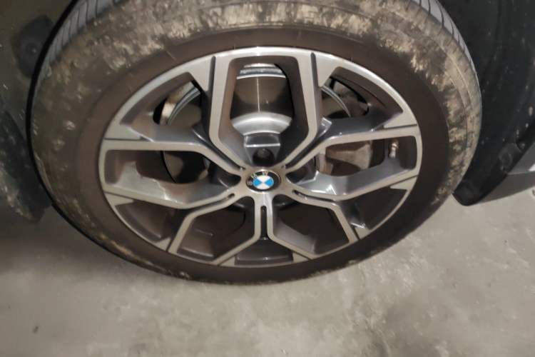 Used BMW X1 2022 sDrive25Li Leading Model Right Front Wheel Hub