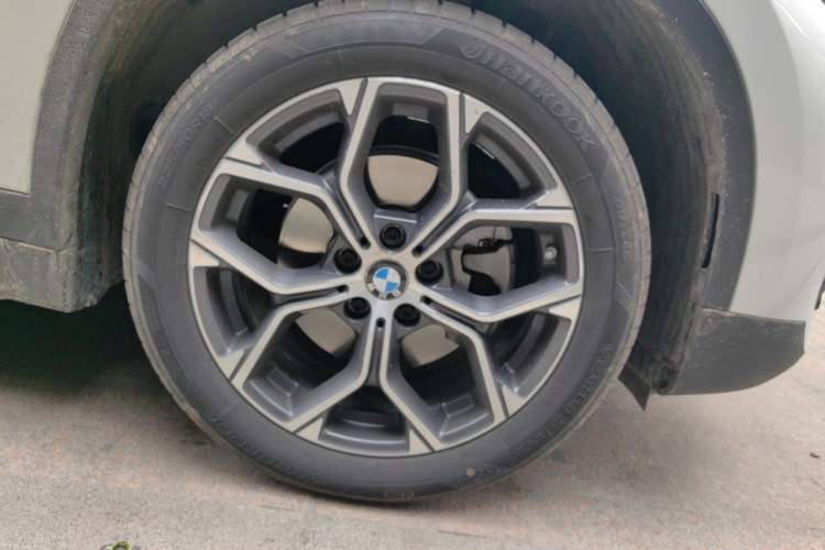 Used BMW X1 2022 sDrive20Li Luxury Model Right Front Wheel Hub