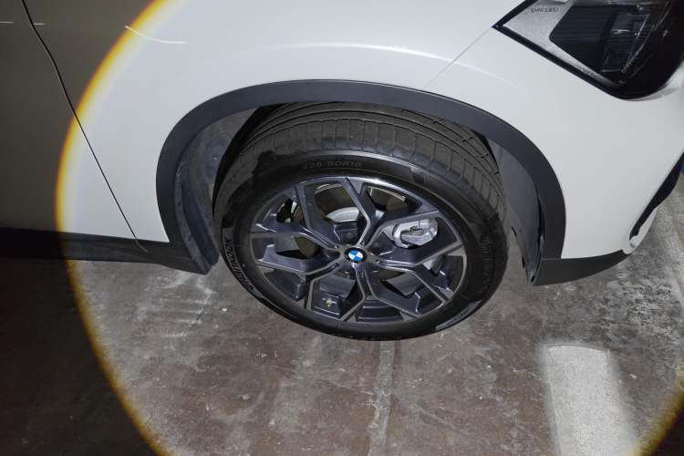 Used BMW X1 2022 sDrive25Li Leading Model Right Front Wheel Hub