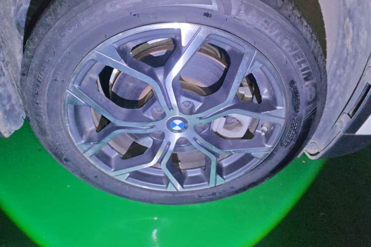 Used BMW X1 2022 sDrive25Li Leading Model Right Front Wheel Hub