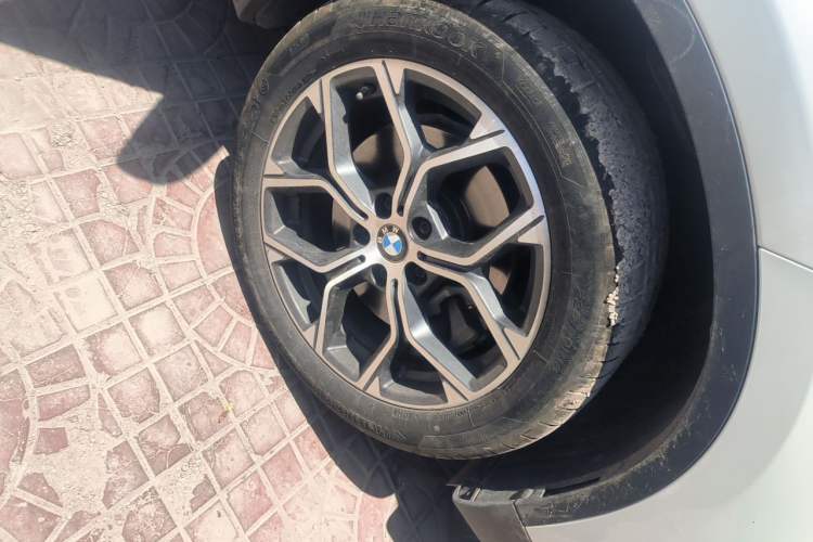 Used BMW X1 2022 sDrive25Li Leading Model Right Front Wheel Hub
