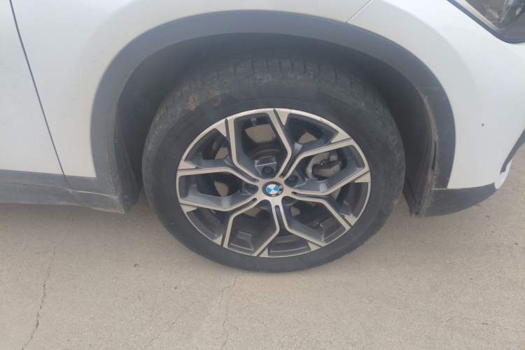 Used BMW X1 2022 sDrive25Li Leading Model Right Front Wheel Hub