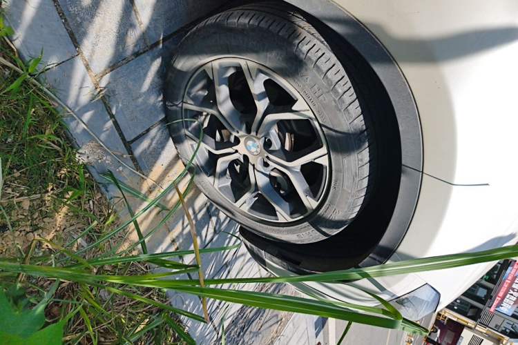 Used BMW X1 2022 sDrive25Li Leading Model Right Front Wheel Hub