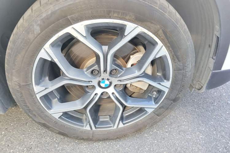 Used BMW X1 2022 sDrive25Li Leading Model Right Front Wheel Hub