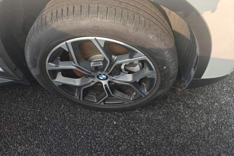 Used BMW X1 2022 sDrive25Li Leading Model Right Front Wheel Hub