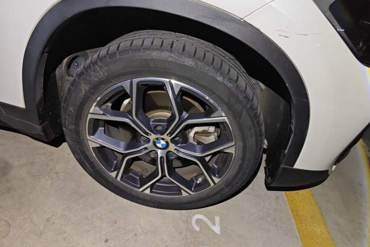 Used BMW X1 2022 sDrive25Li Leading Model Right Front Wheel Hub