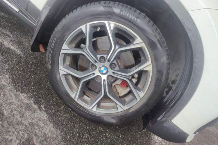 Used BMW X1 2022 sDrive25Li Leading Model Right Front Wheel Hub
