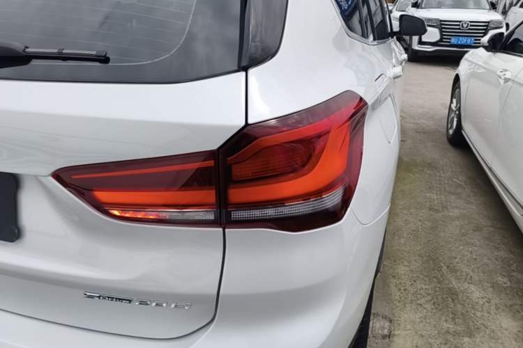 Used BMW X1 2022 sDrive20Li Fashion Model Right Rear Taillight