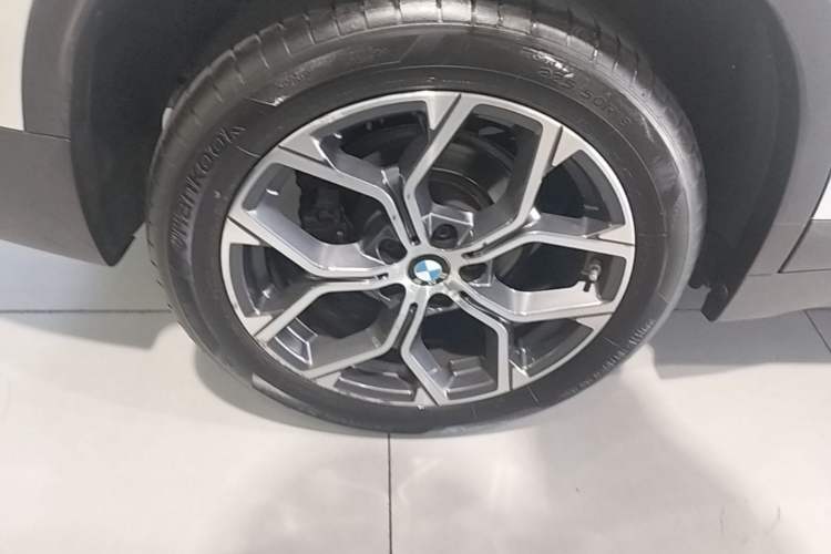 Used BMW X1 2022 sDrive25Li Leading Model Right Rear Wheel Hub