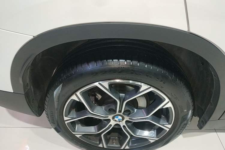 Used BMW X1 2022 sDrive25Li Leading Model Right Rear Wheel Hub