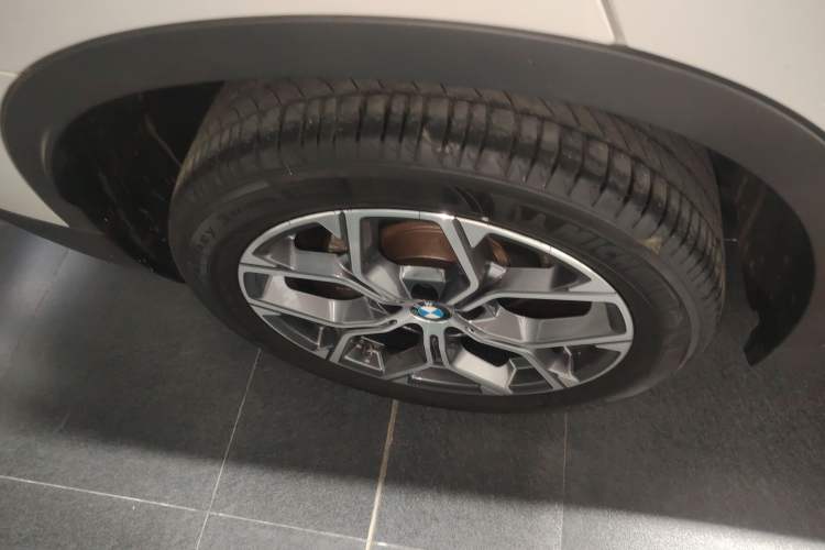Used BMW X1 2022 sDrive25Li Leading Model Right Rear Wheel Hub