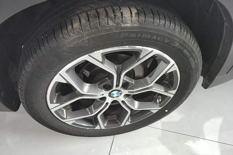 Used BMW X1 2022 sDrive25Li Leading Model Right Rear Wheel Hub
