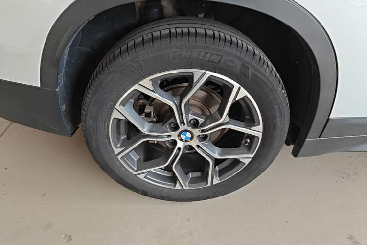 Used BMW X1 2022 sDrive25Li Leading Model Right Rear Wheel Hub
