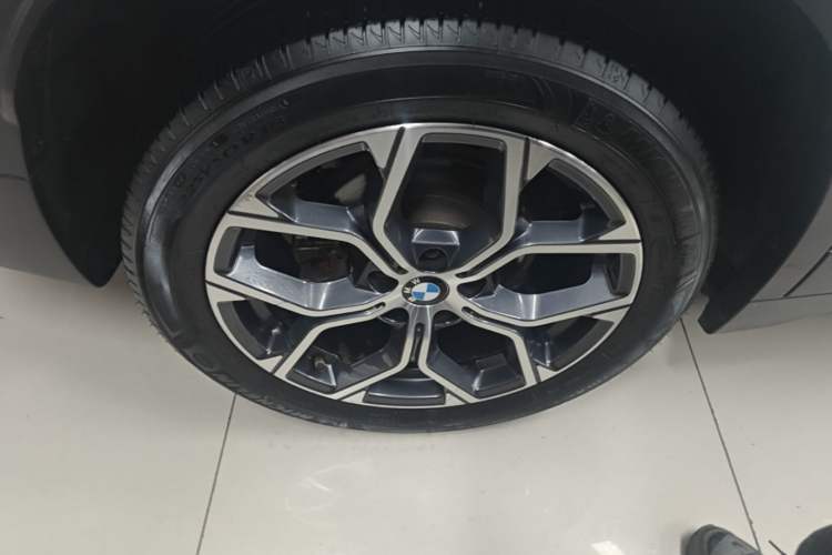 Used BMW X1 2022 sDrive25Li Leading Model Right Rear Wheel Hub