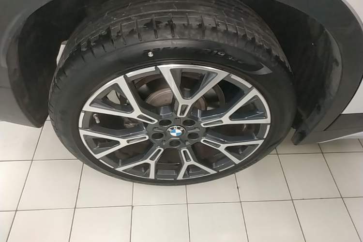 Used BMW X1 2022 Updated xDrive25Li Premium Edition Right Rear Wheel Hub