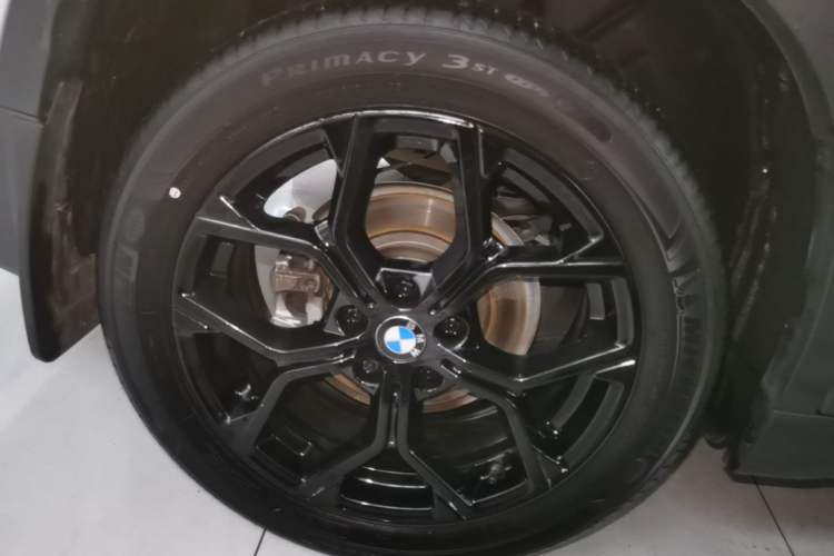 Used BMW X1 2022 sDrive25Li Leading Model Right Rear Wheel Hub