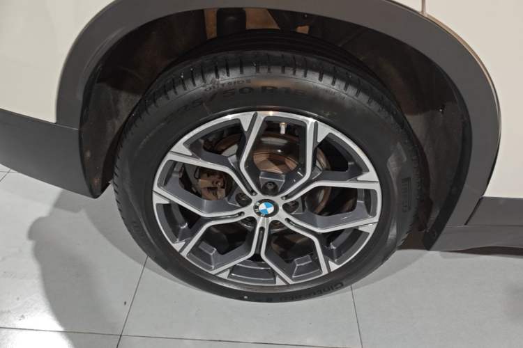 Used BMW X1 2022 sDrive25Li Leading Model Right Rear Wheel Hub