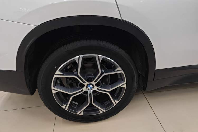 Used BMW X1 2022 sDrive25Li Leading Model Right Rear Wheel Hub