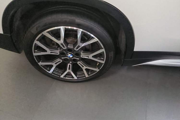 Used BMW X1 2022 xDrive25Li Luxury Model Right Rear Wheel Hub