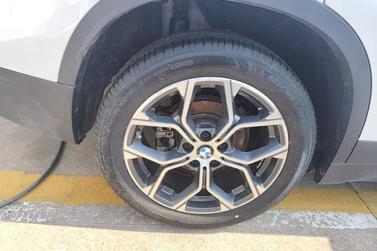 Used BMW X1 2022 sDrive25Li Leading Model Right Rear Wheel Hub