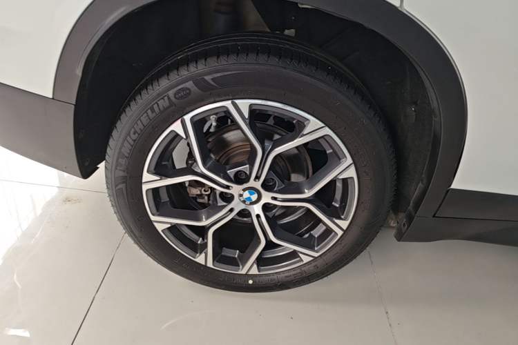 Used BMW X1 2022 sDrive25Li Leading Model Right Rear Wheel Hub