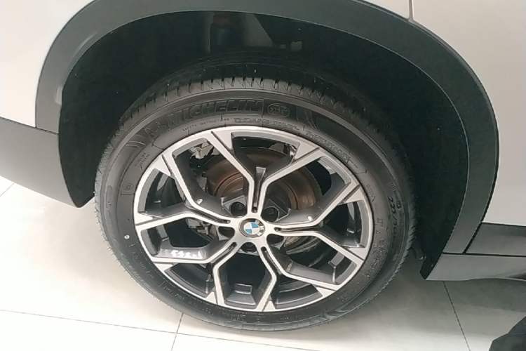 Used BMW X1 2022 sDrive25Li Leading Model Right Rear Wheel Hub