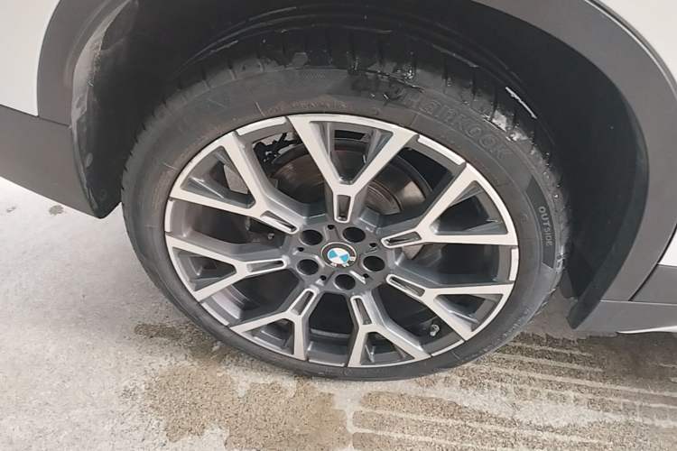 Used BMW X1 2022 xDrive25Li Luxury Model Right Rear Wheel Hub