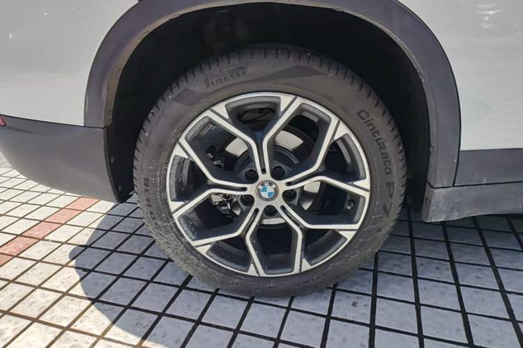 Used BMW X1 2022 sDrive25Li Leading Model Right Rear Wheel Hub